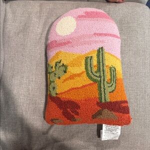 PEKING HANDICRAFT
WESTERN DESERT SCENE SHAPED HOOK PILLOW